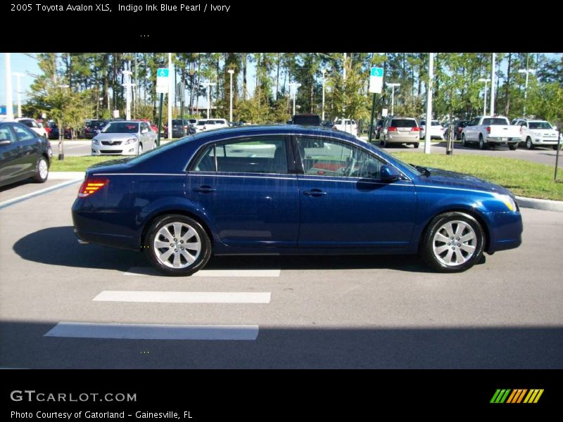 Indigo Ink Blue Pearl / Ivory 2005 Toyota Avalon XLS