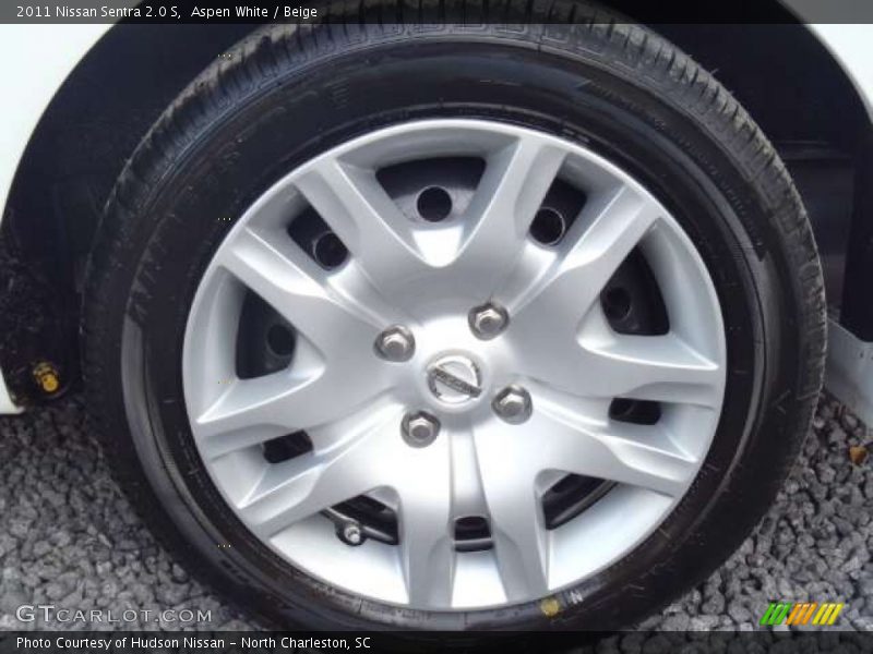 Aspen White / Beige 2011 Nissan Sentra 2.0 S