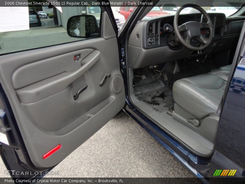 Dark Blue Metallic / Dark Charcoal 2006 Chevrolet Silverado 1500 LS Regular Cab