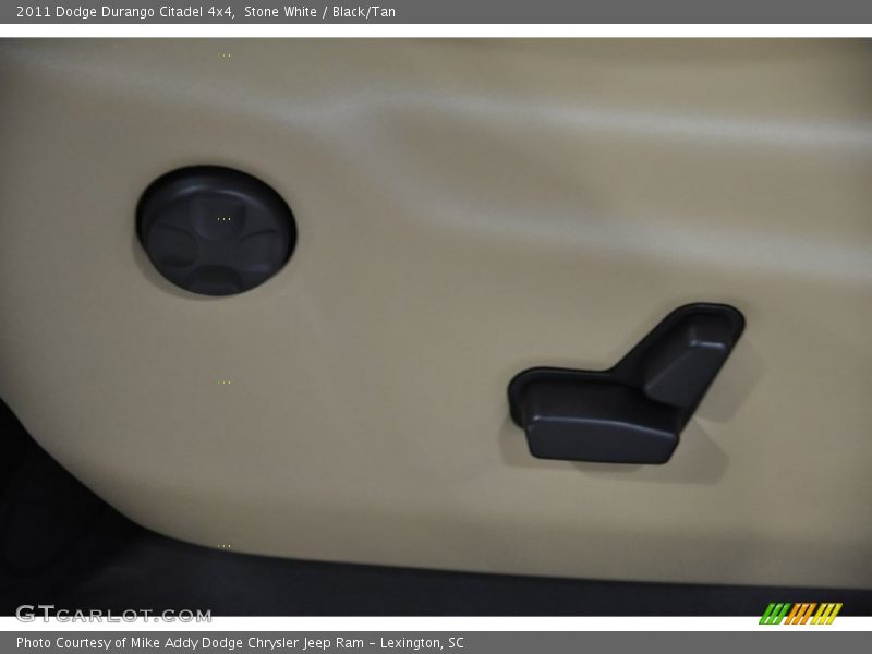 Stone White / Black/Tan 2011 Dodge Durango Citadel 4x4