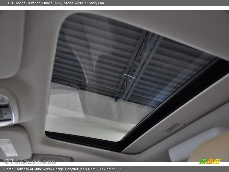 Stone White / Black/Tan 2011 Dodge Durango Citadel 4x4