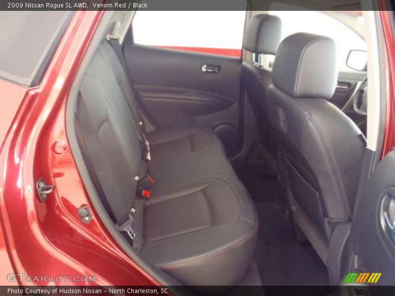 Venom Red / Black 2009 Nissan Rogue SL AWD