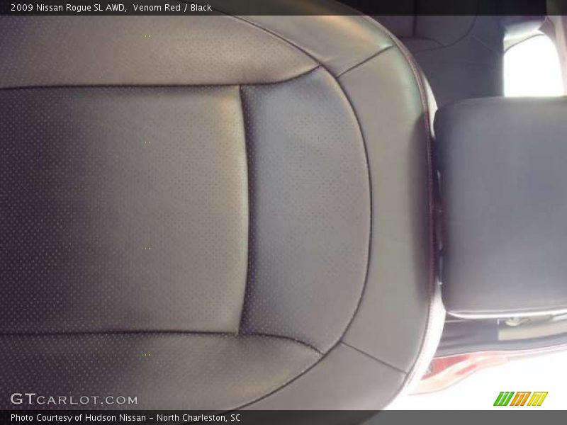 Venom Red / Black 2009 Nissan Rogue SL AWD