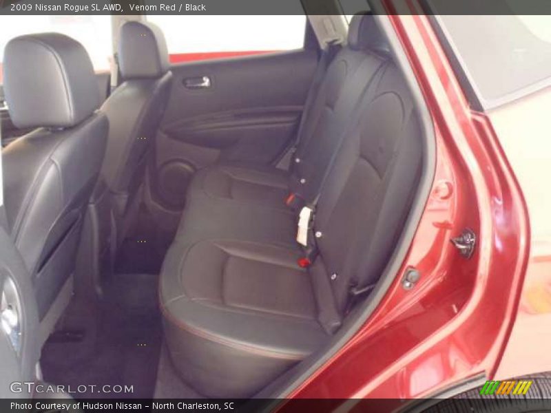 Venom Red / Black 2009 Nissan Rogue SL AWD