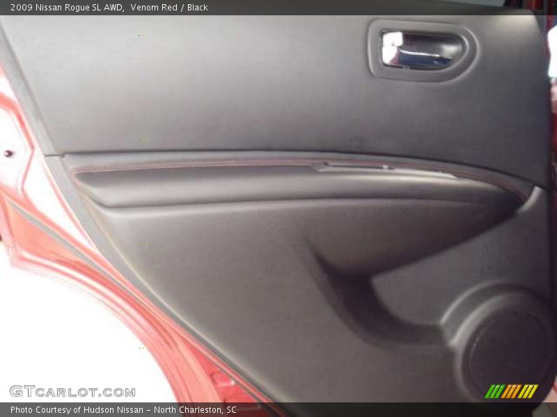 Venom Red / Black 2009 Nissan Rogue SL AWD