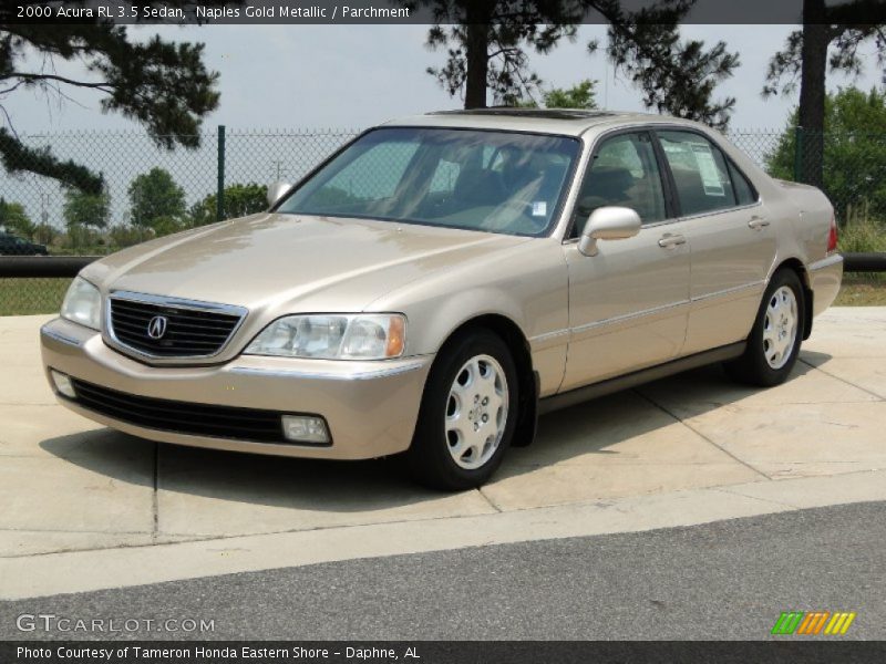 Front 3/4 View of 2000 RL 3.5 Sedan