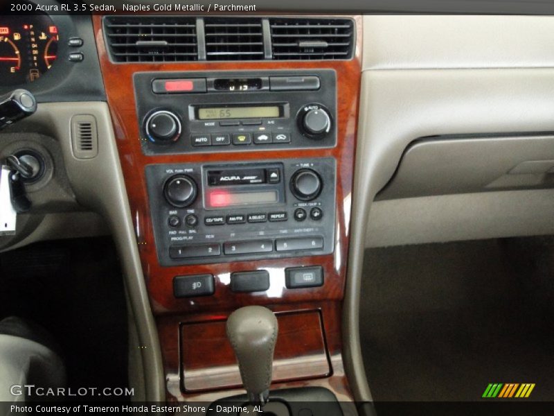 Controls of 2000 RL 3.5 Sedan