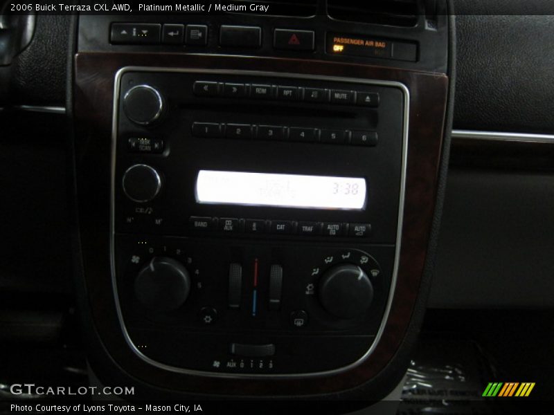 Platinum Metallic / Medium Gray 2006 Buick Terraza CXL AWD