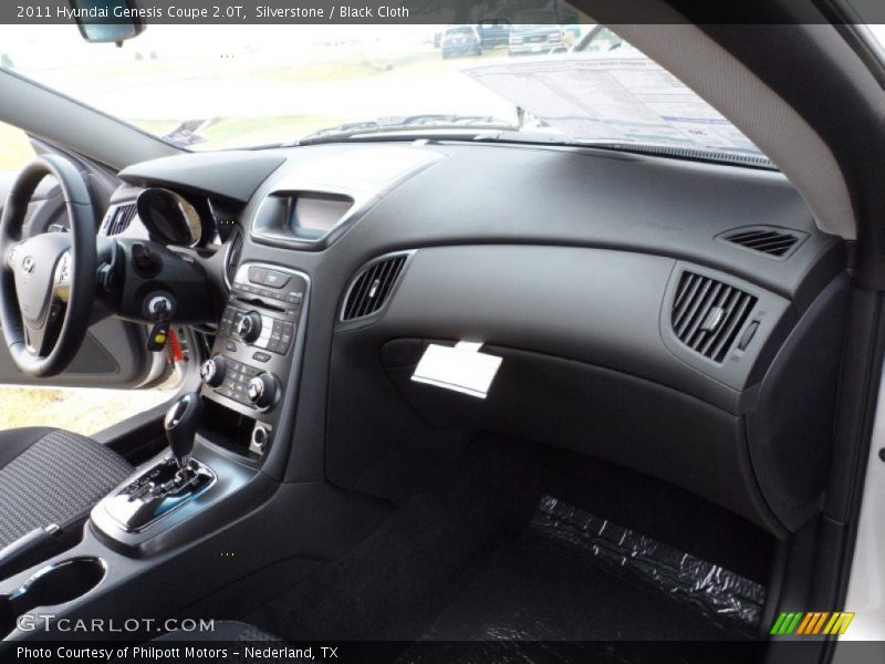 Silverstone / Black Cloth 2011 Hyundai Genesis Coupe 2.0T