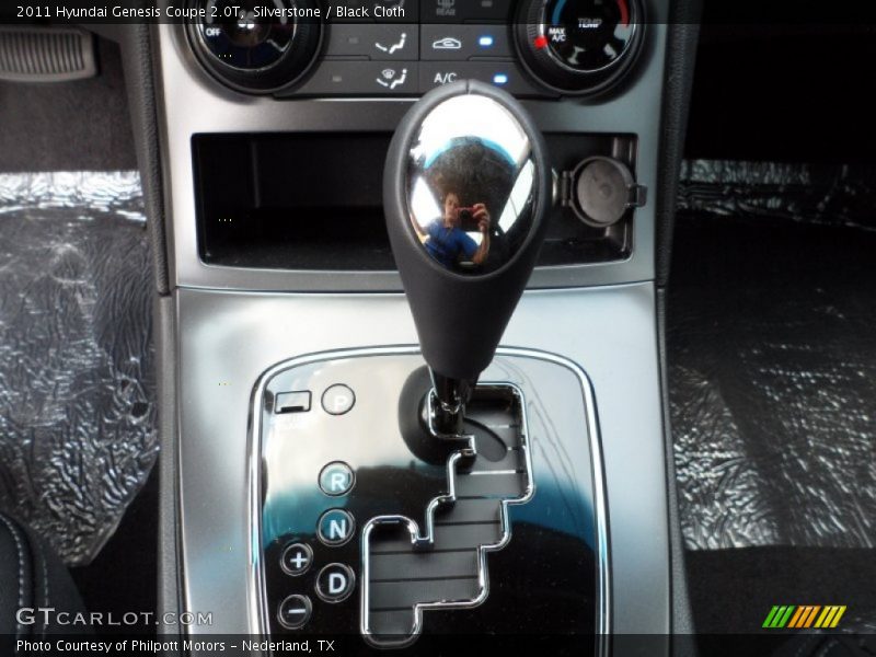  2011 Genesis Coupe 2.0T 5 Speed Paddle-Shift Automatic Shifter