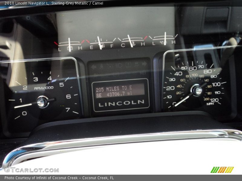 Sterling Grey Metallic / Camel 2010 Lincoln Navigator L