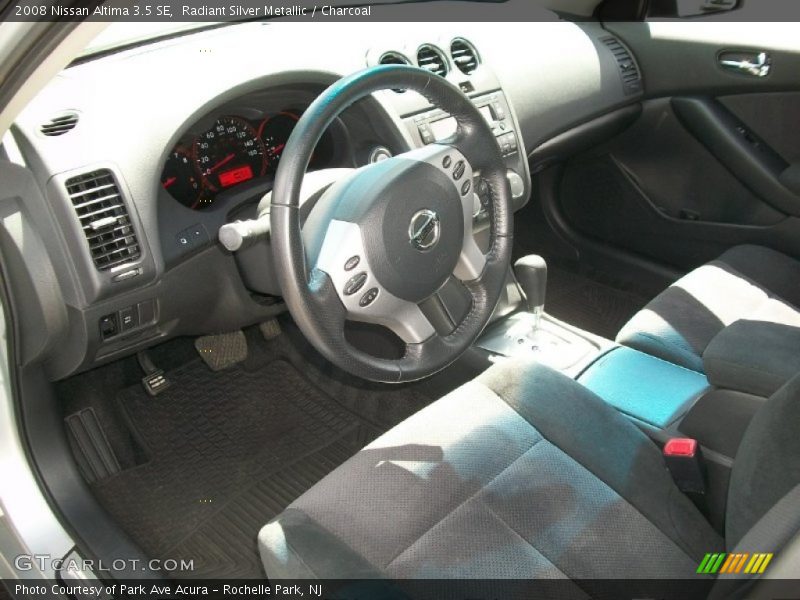 Radiant Silver Metallic / Charcoal 2008 Nissan Altima 3.5 SE