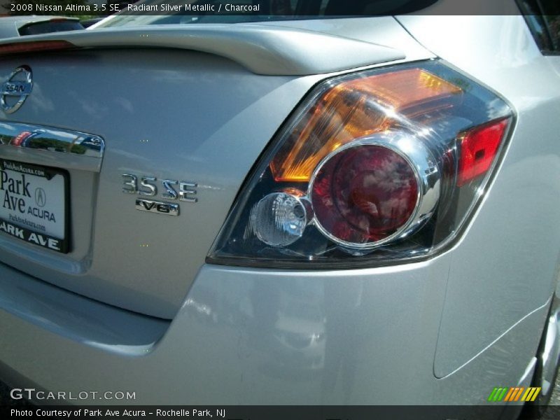 Radiant Silver Metallic / Charcoal 2008 Nissan Altima 3.5 SE