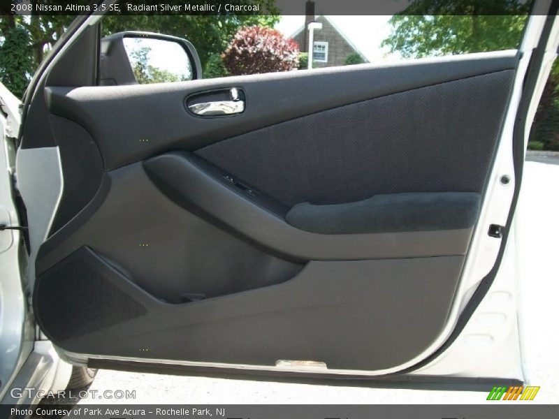 Radiant Silver Metallic / Charcoal 2008 Nissan Altima 3.5 SE