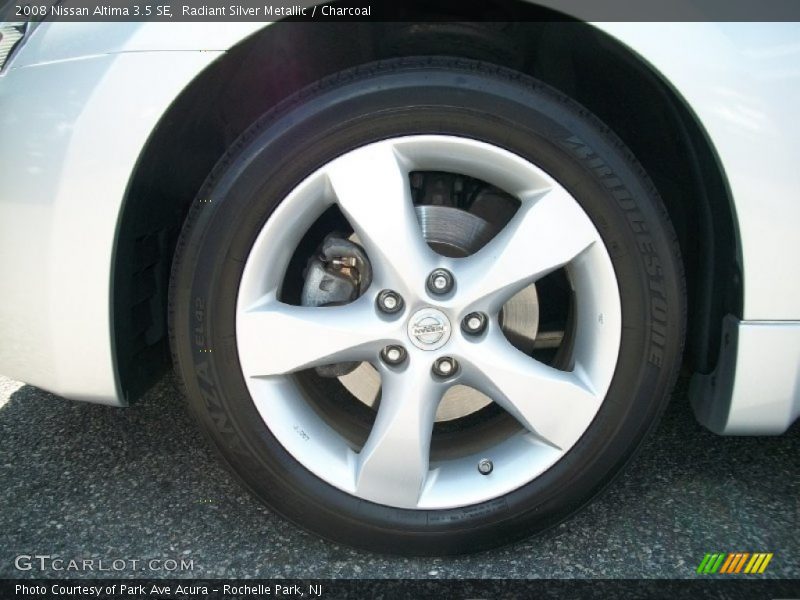 Radiant Silver Metallic / Charcoal 2008 Nissan Altima 3.5 SE