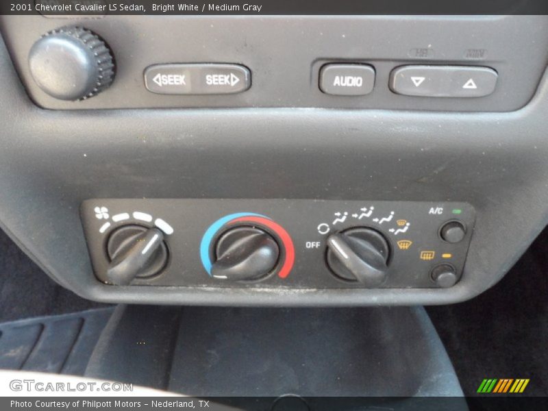 Bright White / Medium Gray 2001 Chevrolet Cavalier LS Sedan