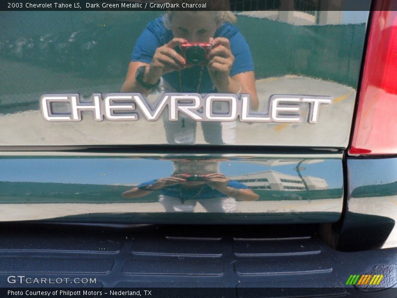 Dark Green Metallic / Gray/Dark Charcoal 2003 Chevrolet Tahoe LS
