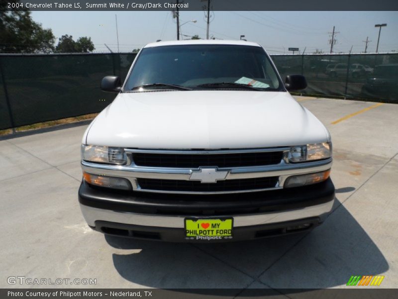 Summit White / Gray/Dark Charcoal 2004 Chevrolet Tahoe LS