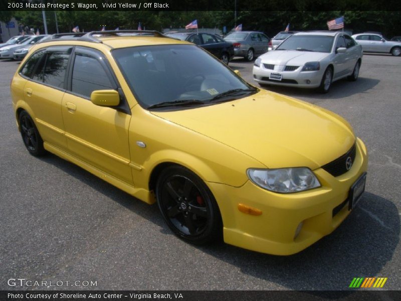 Front 3/4 View of 2003 Protege 5 Wagon