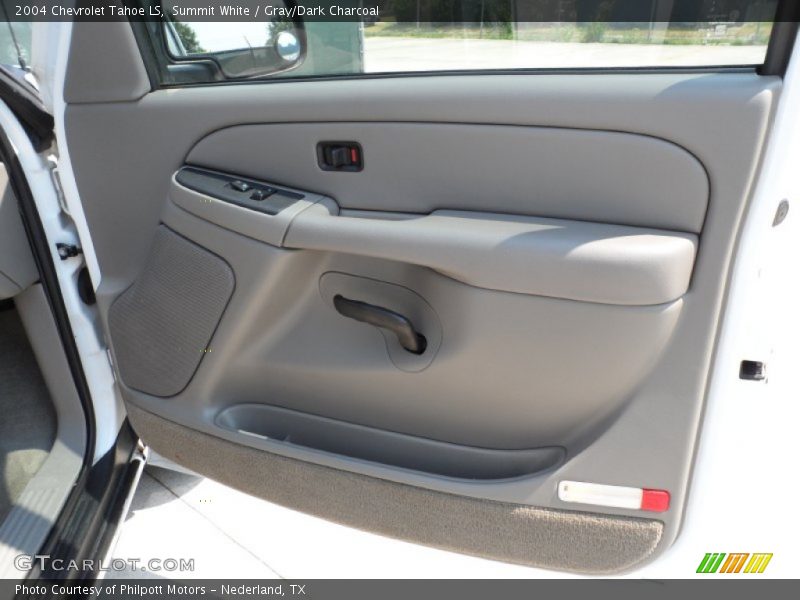 Summit White / Gray/Dark Charcoal 2004 Chevrolet Tahoe LS