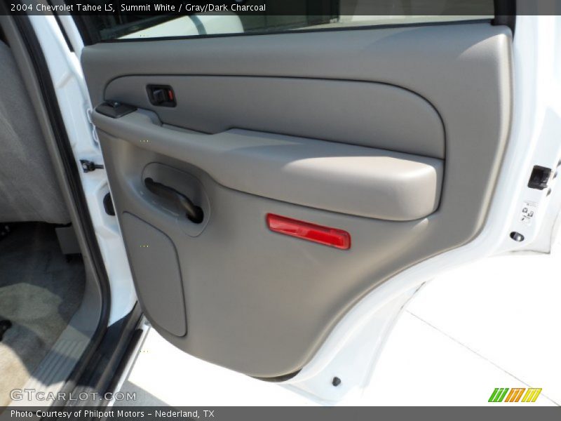 Summit White / Gray/Dark Charcoal 2004 Chevrolet Tahoe LS