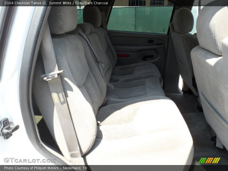 Summit White / Gray/Dark Charcoal 2004 Chevrolet Tahoe LS