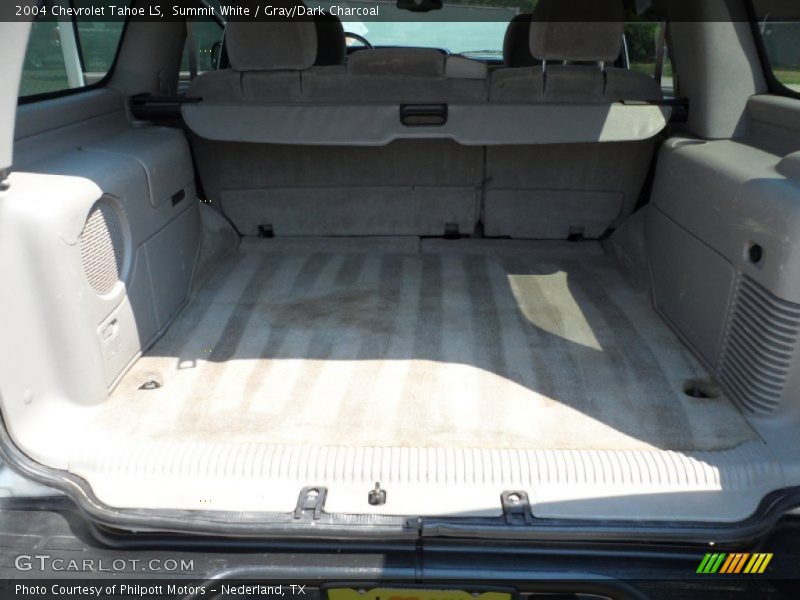  2004 Tahoe LS Trunk
