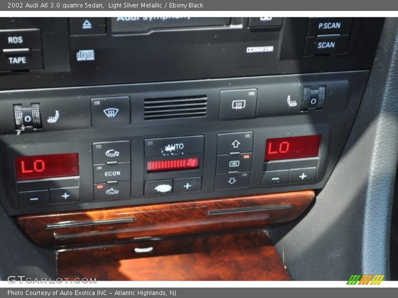 Light Silver Metallic / Ebony Black 2002 Audi A6 3.0 quattro Sedan