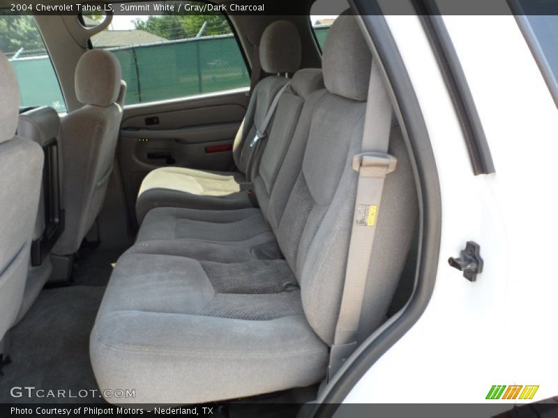 Summit White / Gray/Dark Charcoal 2004 Chevrolet Tahoe LS
