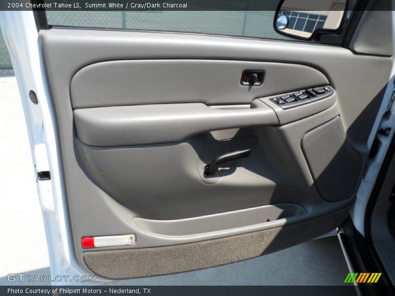 Summit White / Gray/Dark Charcoal 2004 Chevrolet Tahoe LS