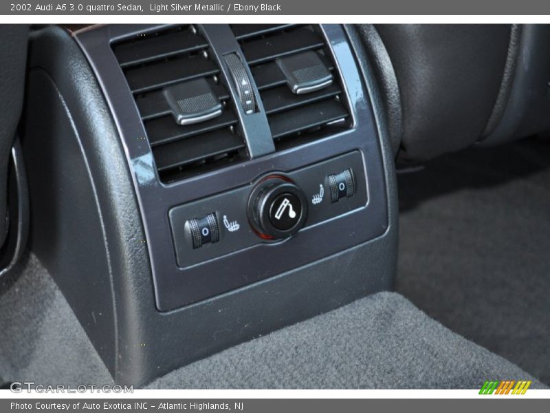 Light Silver Metallic / Ebony Black 2002 Audi A6 3.0 quattro Sedan