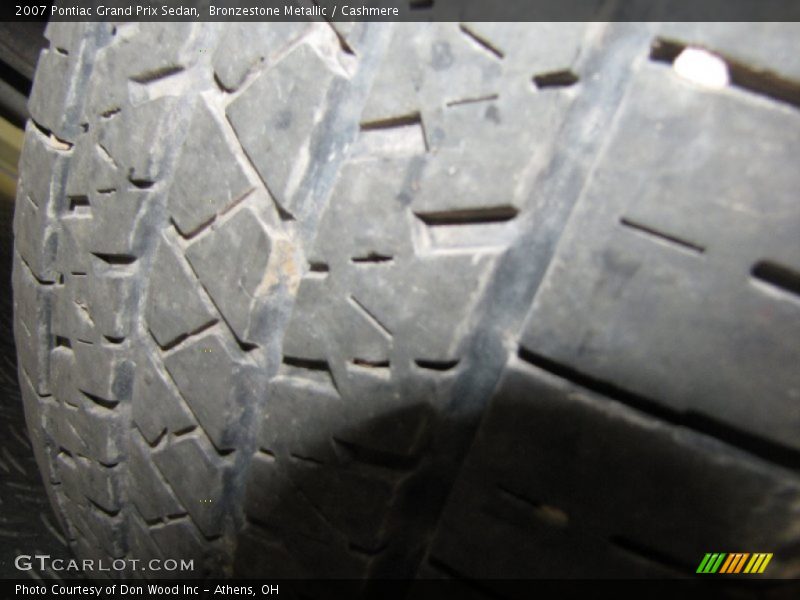 Bronzestone Metallic / Cashmere 2007 Pontiac Grand Prix Sedan