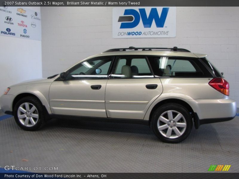Brilliant Silver Metallic / Warm Ivory Tweed 2007 Subaru Outback 2.5i Wagon