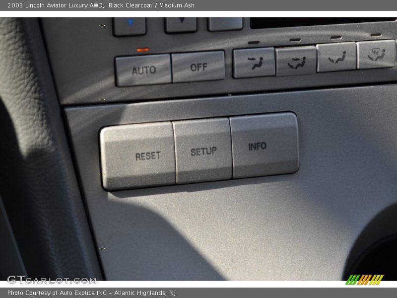 Black Clearcoat / Medium Ash 2003 Lincoln Aviator Luxury AWD