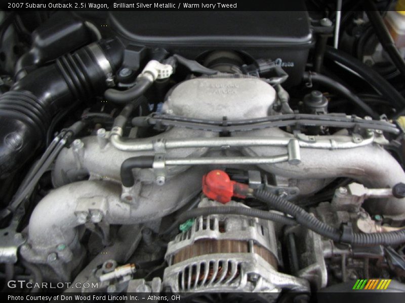 Brilliant Silver Metallic / Warm Ivory Tweed 2007 Subaru Outback 2.5i Wagon
