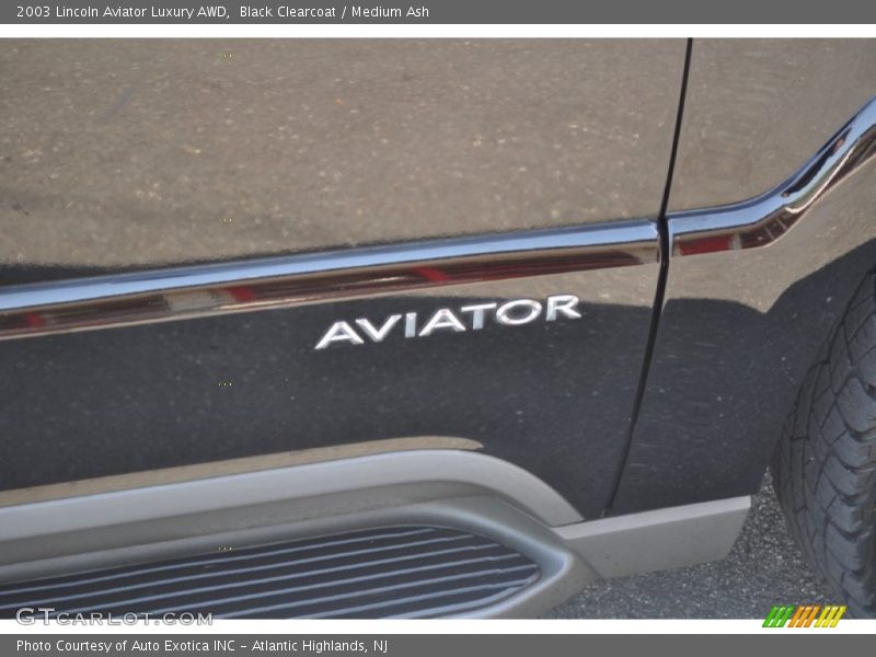 Black Clearcoat / Medium Ash 2003 Lincoln Aviator Luxury AWD