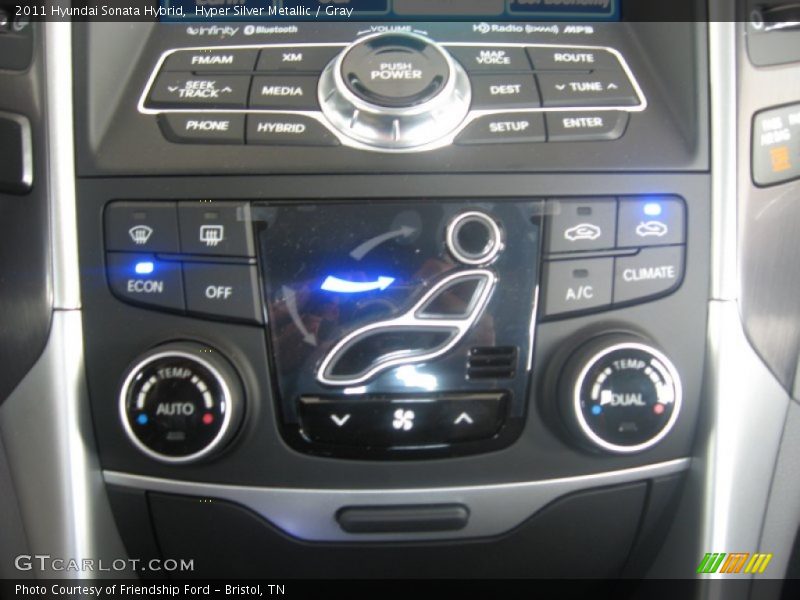 Controls of 2011 Sonata Hybrid