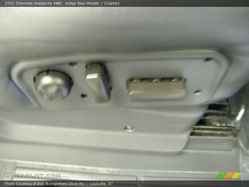 Indigo Blue Metallic / Graphite 2002 Chevrolet Avalanche 4WD