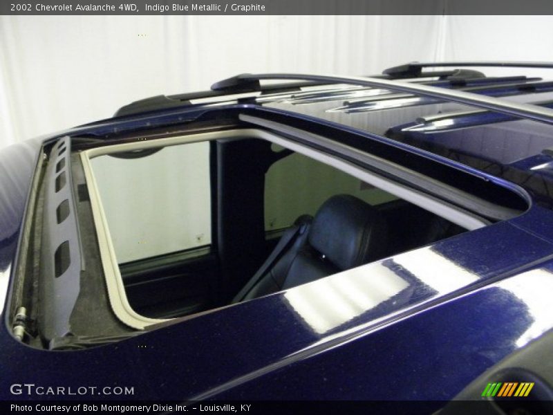 Indigo Blue Metallic / Graphite 2002 Chevrolet Avalanche 4WD