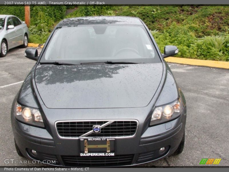 Titanium Gray Metallic / Off-Black 2007 Volvo S40 T5 AWD