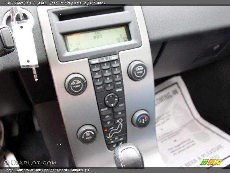 Titanium Gray Metallic / Off-Black 2007 Volvo S40 T5 AWD