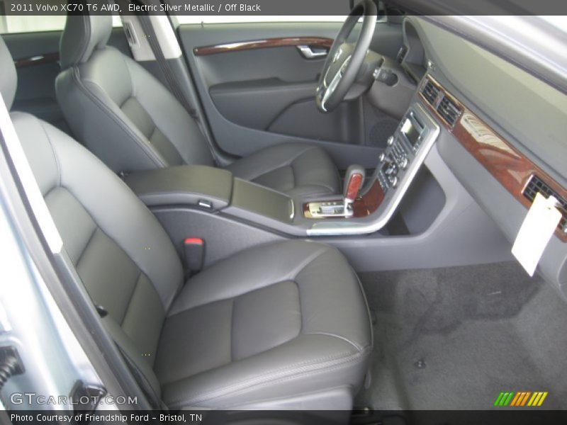 Electric Silver Metallic / Off Black 2011 Volvo XC70 T6 AWD