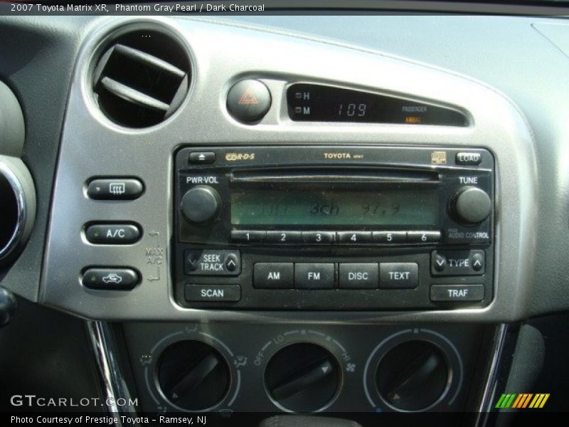 Phantom Gray Pearl / Dark Charcoal 2007 Toyota Matrix XR