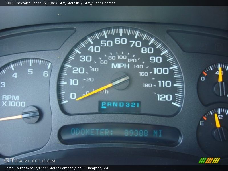 Dark Gray Metallic / Gray/Dark Charcoal 2004 Chevrolet Tahoe LS