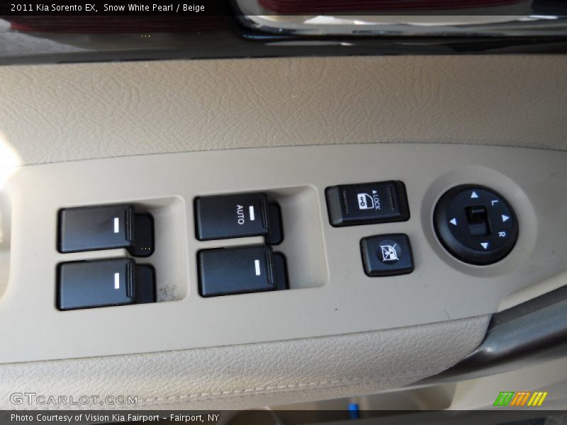 Snow White Pearl / Beige 2011 Kia Sorento EX