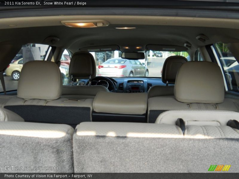 Snow White Pearl / Beige 2011 Kia Sorento EX