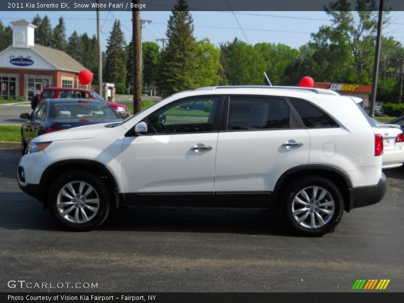 Snow White Pearl / Beige 2011 Kia Sorento EX