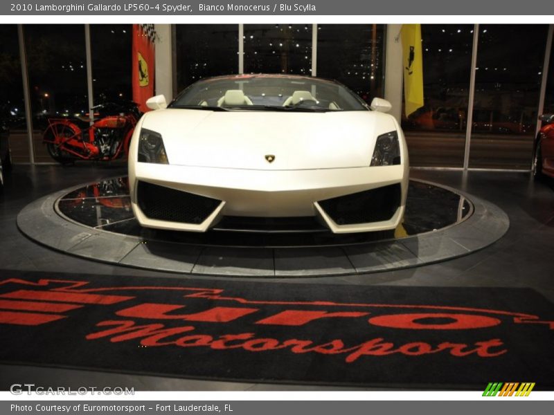Bianco Monocerus / Blu Scylla 2010 Lamborghini Gallardo LP560-4 Spyder