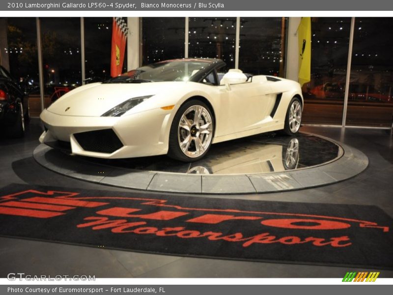 Bianco Monocerus / Blu Scylla 2010 Lamborghini Gallardo LP560-4 Spyder