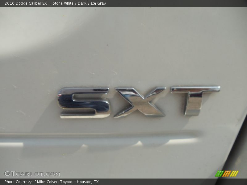 Stone White / Dark Slate Gray 2010 Dodge Caliber SXT